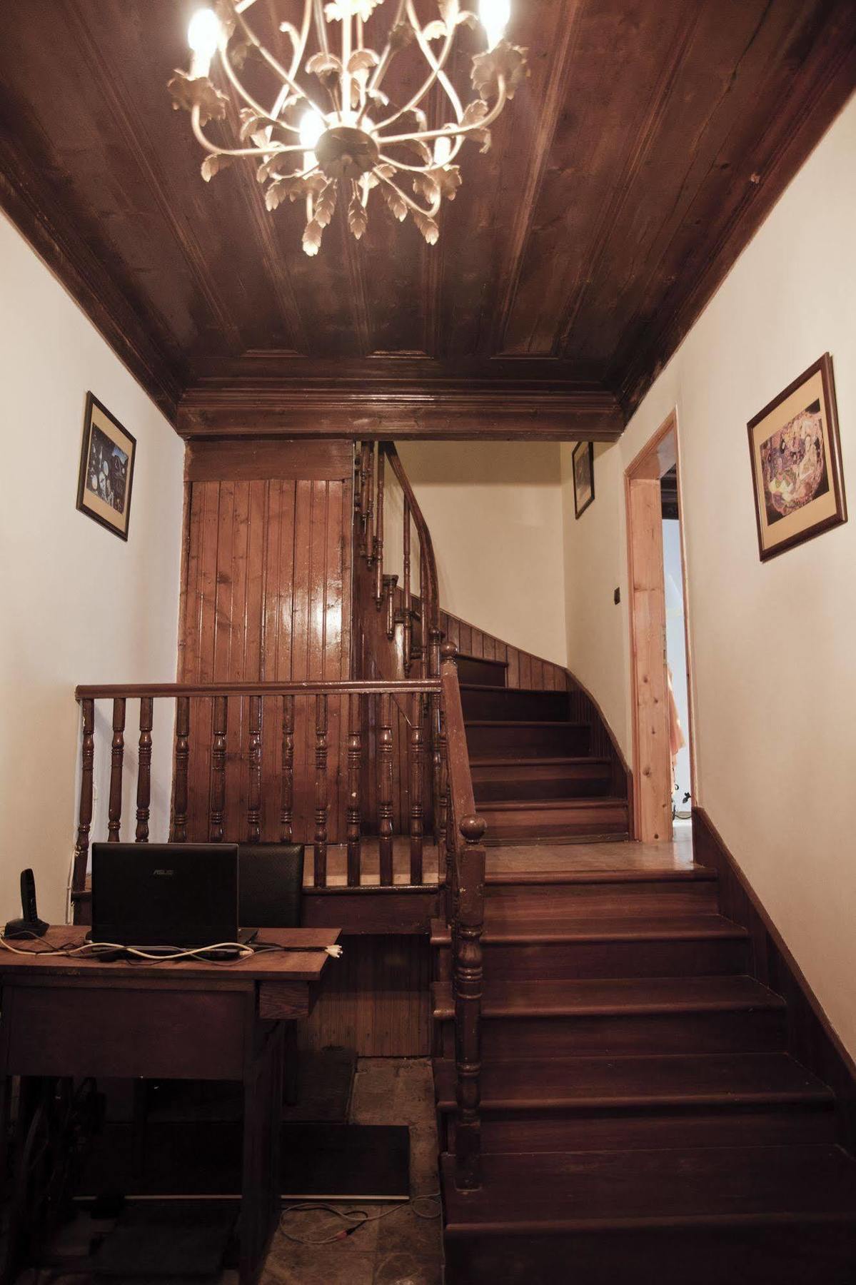 Veni Vidi Dormi Hostel Istanboel Buitenkant foto